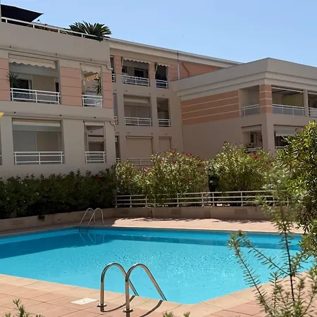 Juan - 4 People - Swimming Pool - Parking *